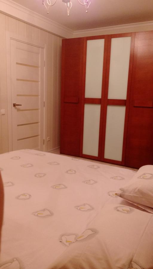 Apartment On Prospiekt Pobiedy 18 Kiev Esterno foto
